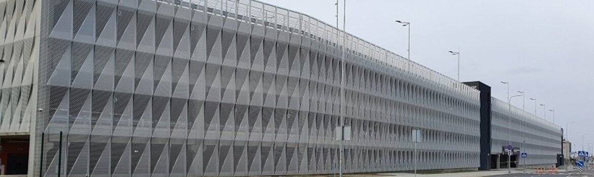 Daugiafunkcės automobilių stovėjimo aikštelės grindų betono armavimas